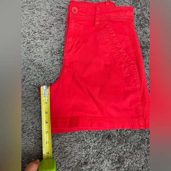Eddie Bauer red high rise cotton stretch casual shorts. Women’s size 8 - Picture 14 of 16